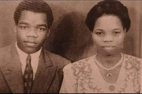 Chukwuemeka Odumegwu Ojukwu and his aunty, Winifred Ojukwu